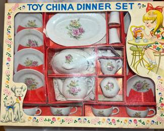 Toy China Dinner Set