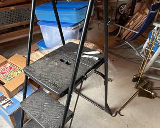 Cosco painter step ladder