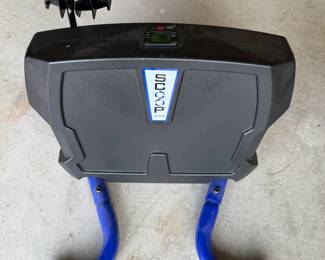 Scoop lateral under-desk exercise machine