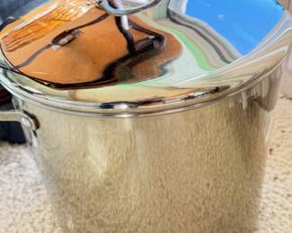 Stockpot with Lid