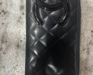 This is a separate sale.  Brought to you by Kandyslux for info text 615-542-3068.  