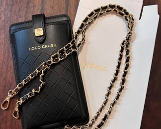 This is a separate sale.  Brought to you by Kandyslux for info text 615-542-3068.  