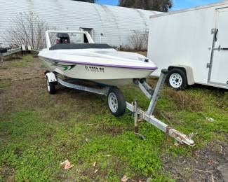 Mini Speed Boat with 40 Horse Mercury motor