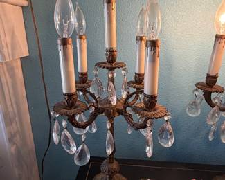 antique electrified brass candelabra-style table lamp with crystal prisms