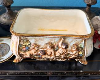vintage Italian Capodimonte porcelain jewelry box or trinket casket