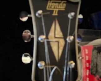 Hondo II electric guitar 