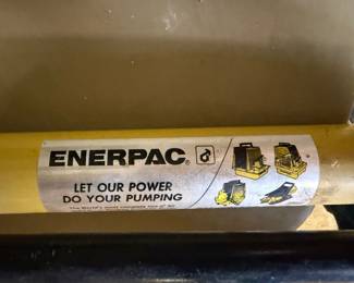 Enerpac hydraulic hand pump