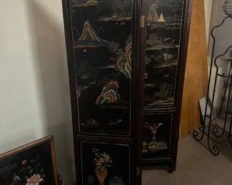 Antique Chinese 4 panel screen (two sided, one engraved and one raised)