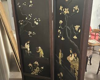 Antique Chinese 4 panel screen (two sided, one engraved and one raised)