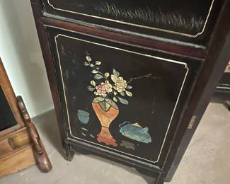 Antique Chinese 4 panel screen (two sided, one engraved and one raised)