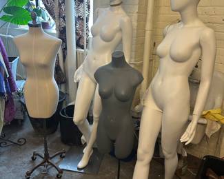 mannequins