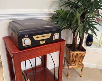 Vinyl record player and storage stand 