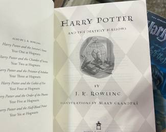 Harry Potter and the deathly hallow by J.K. Rowling 1st edition July 2007