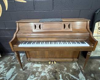 Kimball piano