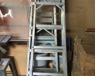 Aluminum Step Ladder