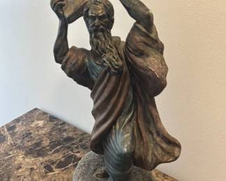 Moses with the Ten Commandments Statue