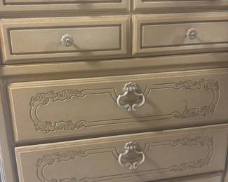 Vintage French Provincial Dresser