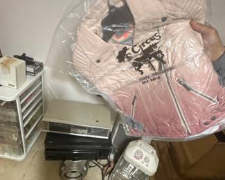 92Dec 14 2025 10 17pmbZeg