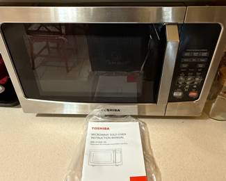 Toshiba EMACSS Microwave Oven