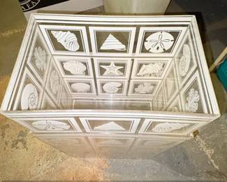 Vintage Acrylic Ice Bucket with Nautical Motifs Sand Dollar, Starfish, Seashells second image