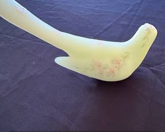 Fenton Happiness Bird Custard Satin Glass Figurine third image