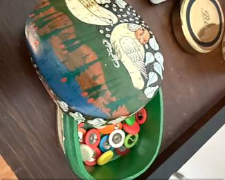 Vintage HandPainted Papiermch Trinket Box with Bird Motif third image