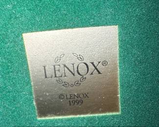 Lenox Minstrel Santa Pencil Santa Figurine second image