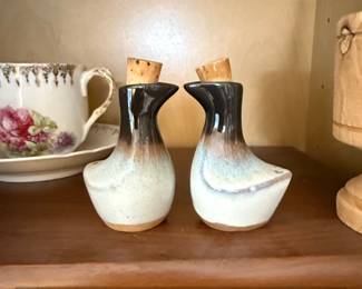 Pair of Peter Pots Pottery BirdShaped Cruets with Cork Stoppers