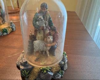Franklin Mint Gianni Benvenuti A King is Born Nativity Scene Domed Sculpture