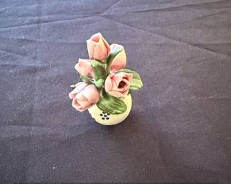 Nuova Capodimonte Porcelain Miniature Rose Bouquet in Vase