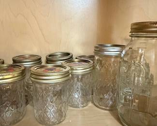 Ball Quilted Crystal Canning Jars second image