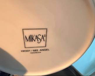 Mikasa HK or Angel Ceramic Trinket Box third image