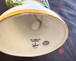 Franklin Mint The American Goldfinch Bell by Peter Barrett third image