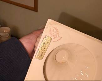 TwoTiered Silverplate Footed Server with Grapevine Motif fourth image