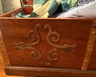 Lane Cedar Hope Chest second image