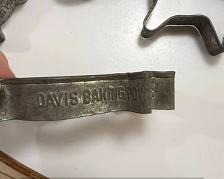 Vintage Davis Baking Powder Cookie Cutters Set third image