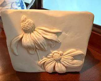 HenFeathers Embossed Floral Ceramic Planter third image