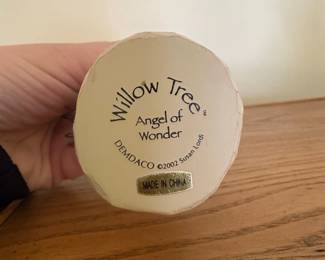 Willow Tree Angel of Wonder Figurine second image