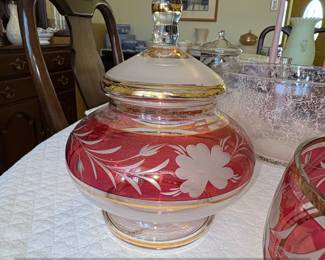 Bohemian Cranberry Etched Glass Footed Bowl and Covered Jar with Gold Gilt Accents third image