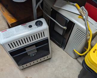 Two gas heaters (like new)