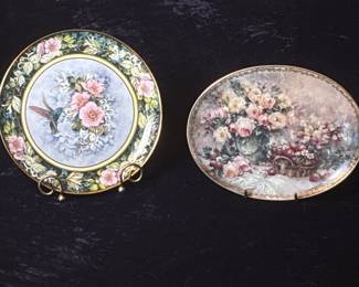 Beautiful collectors plates with stands