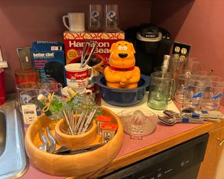 NFL Lions Glasses , Wood Serving Tray, Juicer, Garlic Press, Keurig Coffee Maker, Silverware 