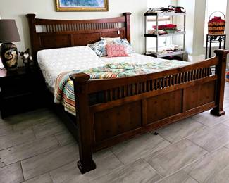 King Bed and split king electric matteress. 2 remotes that lift head and feet.