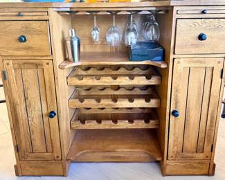 Wood entertainment Bar top with opening cabinet