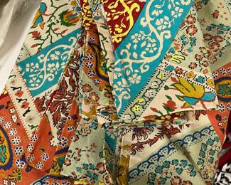 Table cloth & napkins like new