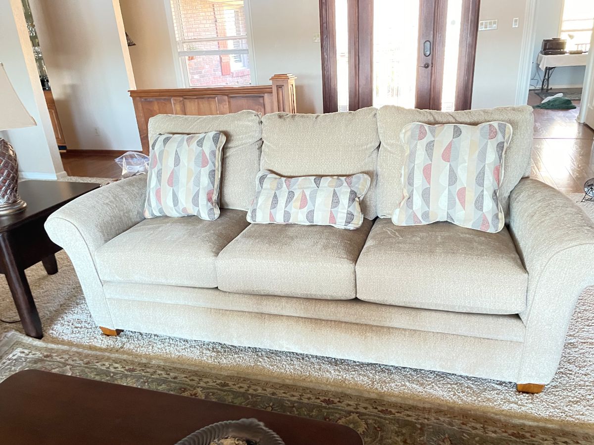 Laz Boy sofa, very  nice 