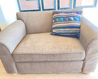 oversized  twin hide a bed chair