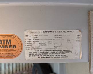 Sundowner Horse Trailer