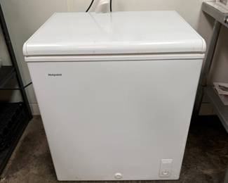 40Dec 08 2025 10 06pmb2st