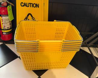 60Dec 08 2025 10 27pmDgPd